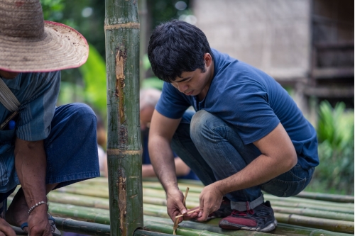 การสร้างเรือนเครื่องผูก ภายใต้กิจกรรม - Building a bamboo house of the “Artisans Talk” woodworking and traditional kruang puuk house construction workshop