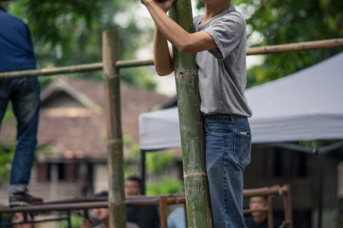 การสร้างเรือนเครื่องผูก ภายใต้กิจกรรม - Building a bamboo house of the “Artisans Talk” woodworking and traditional kruang puuk house construction workshop