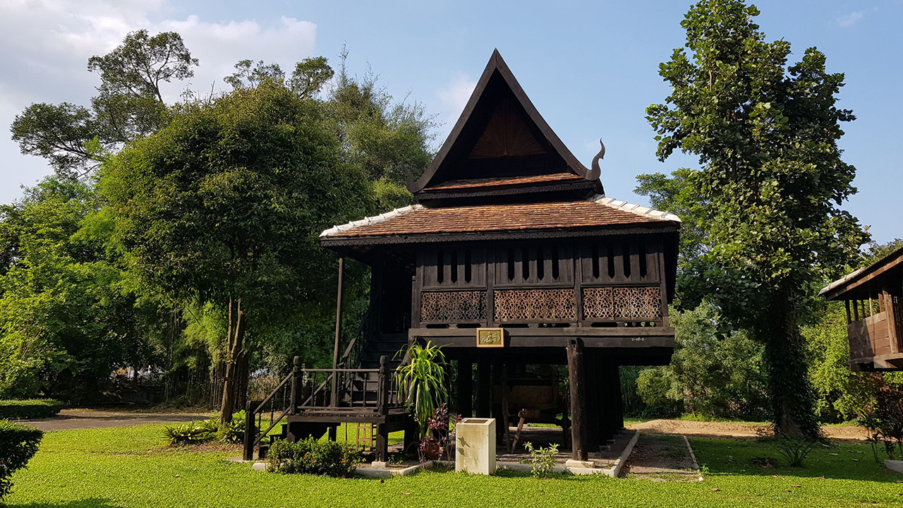 Long-Khao Pasang