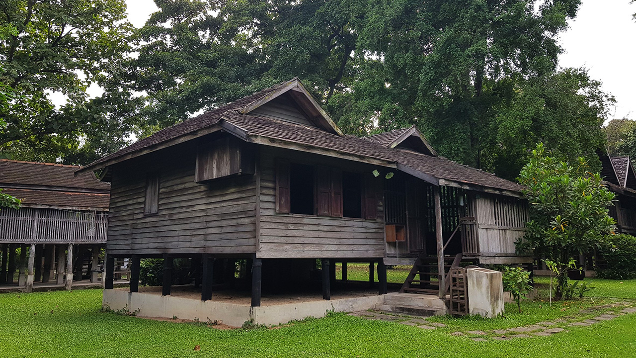 Northern Thai House - Heaun Oui Kaew