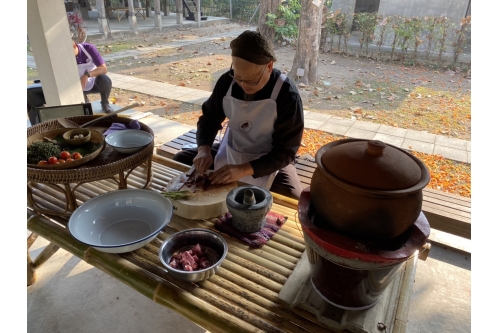 อบรมหลักสูตรระยะสั้นอาหารล้านนา (ประเภทแกง)