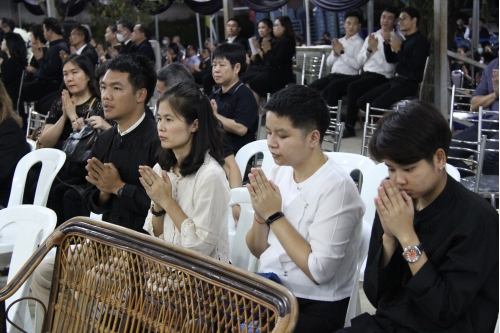 ร่วมพิธีบำเพ็ญกุศลและสวดอภิธรรมศพ คุณมาลินี คิวริเปอล์