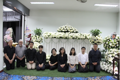 ร่วมพิธีบำเพ็ญกุศลและสวดอภิธรรมศพ คุณมาลินี คิวริเปอล์