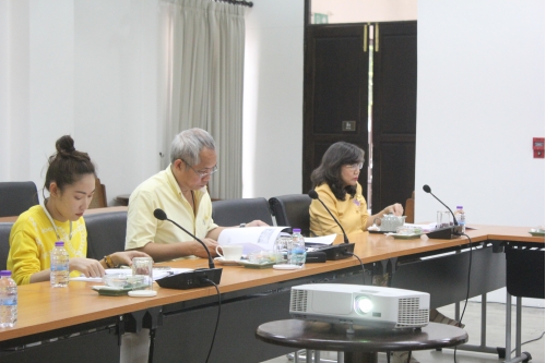 การประชุมคณะกรรมการตรวจรับพัสดุ (กรณีตรวจงานจ้างก่อสร้าง) งานจ้างปลูกสร้างเรือนฝาไหล (เรือนแม่นายคำเที่ยง)
