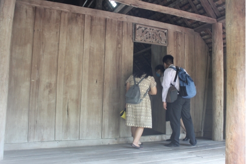 คณาจารย์และนักศึกษาคณะศึกษาศาสตร์ มหาวิทยาลัยฟาร์อีสเทอร์น เข้าทัศนศึกษาพิพิธภัณฑ์เรือนโบราณล้านนา มช.