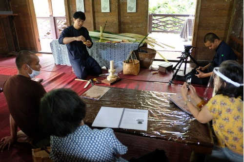 อบรมหลักสูตรระยะสั้นการทำเทียนในพิธีกรรม (ทำต้นผึ้งเเละต้นเทียน) วันที่ 30 กรกฎาคม 2563