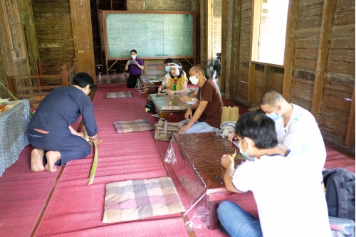 อบรมหลักสูตรระยะสั้นการทำเทียนในพิธีกรรม (ทำต้นผึ้งเเละต้นเทียน) วันที่ 30 กรกฎาคม 2563