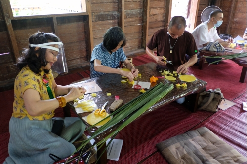 อบรมหลักสูตรระยะสั้นการทำเทียนในพิธีกรรม (ทำต้นผึ้งเเละต้นเทียน) วันที่ 30 กรกฎาคม 2563