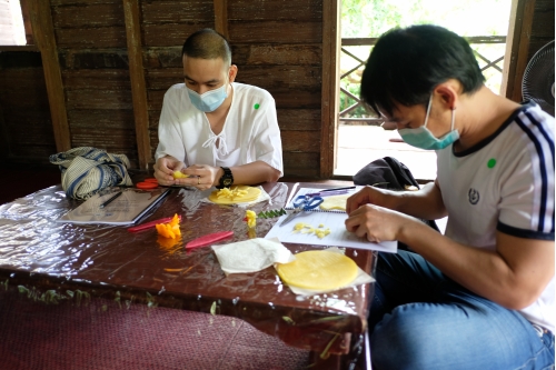 อบรมหลักสูตรระยะสั้นการทำเทียนในพิธีกรรม (ทำต้นผึ้งเเละต้นเทียน) วันที่ 30 กรกฎาคม 2563