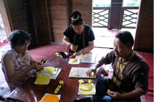 อบรมหลักสูตรระยะสั้นการทำเทียนในพิธีกรรม (ทำต้นผึ้งเเละต้นเทียน) วันที่ 30 กรกฎาคม 2563