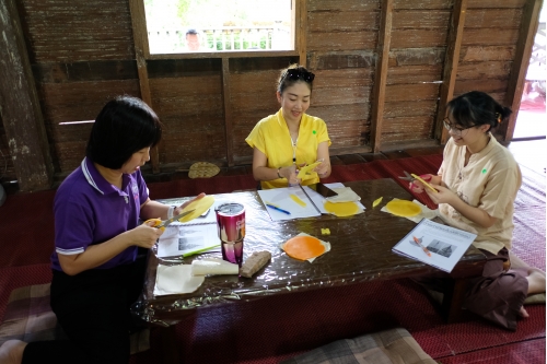 อบรมหลักสูตรระยะสั้นการทำเทียนในพิธีกรรม (ทำต้นผึ้งเเละต้นเทียน) วันที่ 30 กรกฎาคม 2563