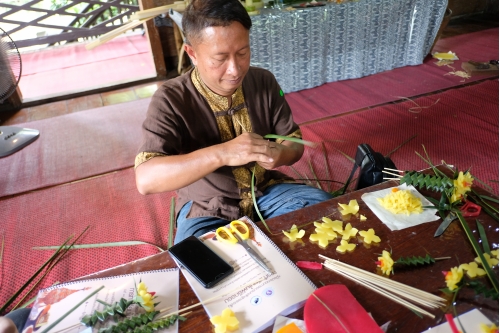 อบรมหลักสูตรระยะสั้นการทำเทียนในพิธีกรรม (ทำต้นผึ้งเเละต้นเทียน) วันที่ 30 กรกฎาคม 2563