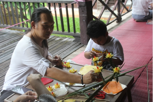 อบรมหลักสูตรระยะสั้นการทำเทียนในพิธีกรรม (ทำต้นผึ้งเเละต้นเทียน) วันที่ 30 กรกฎาคม 2563