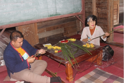 อบรมหลักสูตรระยะสั้นการทำเทียนในพิธีกรรม (ทำต้นผึ้งเเละต้นเทียน) วันที่ 30 กรกฎาคม 2563