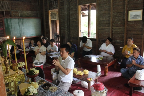 อบรมหลักสูตรระยะสั้นการทำเทียนในพิธีกรรม (การทำเทียนโบราณล้านนา) 
