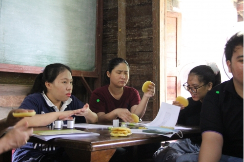 อบรมหลักสูตรระยะสั้นการทำเทียนในพิธีกรรม (การทำเทียนโบราณล้านนา) 