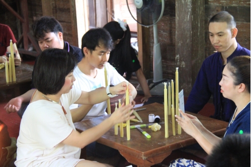 อบรมหลักสูตรระยะสั้นการทำเทียนในพิธีกรรม (การทำเทียนโบราณล้านนา) 