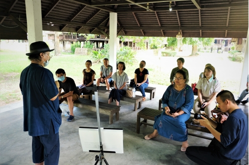 การอบรมหลักสูตรระยะสั้นการวาดภาพสีน้ำภูมิทัศน์และเรือนโบราณล้านนา (การวาดภาพต้นไม้) 