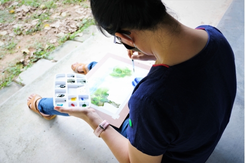 การอบรมหลักสูตรระยะสั้นการวาดภาพสีน้ำภูมิทัศน์และเรือนโบราณล้านนา (การวาดภาพต้นไม้) 