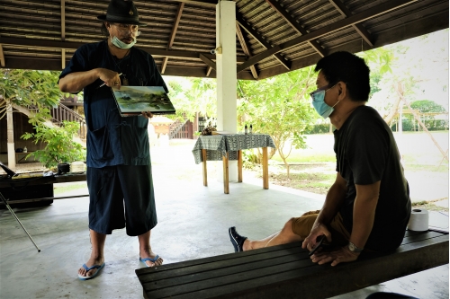 การอบรมหลักสูตรระยะสั้นการวาดภาพสีน้ำภูมิทัศน์และเรือนโบราณล้านนา (การวาดภาพต้นไม้) 