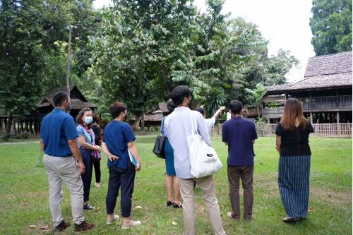 การประชุมคณะกรรมการตรวจรับพัสดุ (กรณีตรวจงานจ้างก่อสร้าง) งานจ้างปรับปรุงซ่อมแซมเรือนไทลื้อ (หม่อนตุด) ครั้งที่ 2/2563