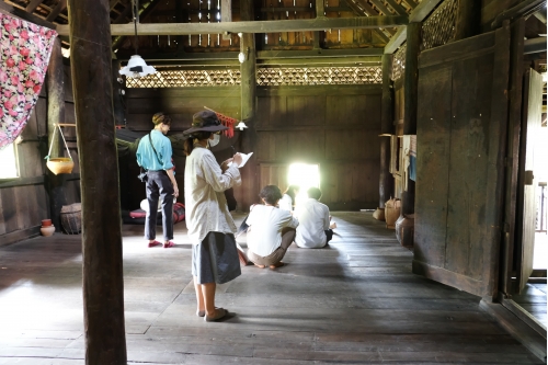 คณาจารย์และนักศึกษาคณะสถาปัตยกรรมศาสตร์ สถาบันเทคโนโลยีพระจอมเกล้าเจ้าคุณทหารลาดกระบัง  เข้าทัศนศึกษาพิพิธภัณฑ์เรือนโบราณล้านนา มช.