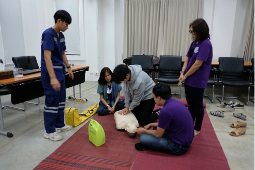 โครงการอบรมการปฐมพยาบาลเบื้องต้น และการช่วยชีวิตขั้นพื้นฐาน 