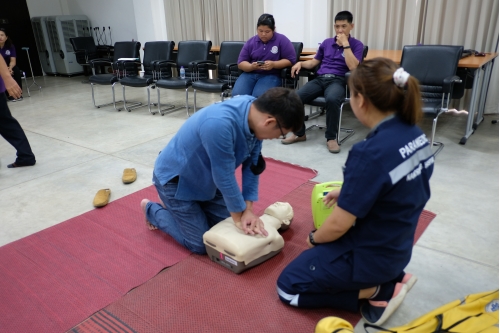 โครงการอบรมการปฐมพยาบาลเบื้องต้น และการช่วยชีวิตขั้นพื้นฐาน 