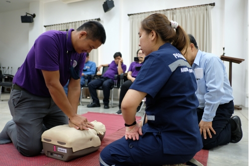 โครงการอบรมการปฐมพยาบาลเบื้องต้น และการช่วยชีวิตขั้นพื้นฐาน 