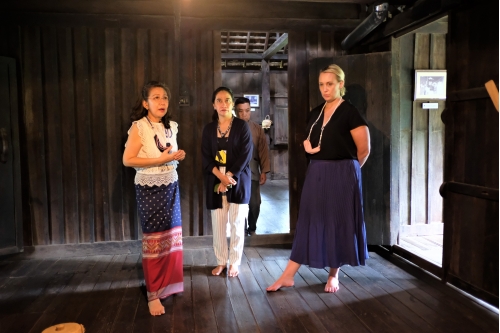 ให้การต้อนรับคุณ Lydia Barraza ผู้ช่วยทูตฝ่ายวัฒนธรรมและการศึกษา สถานเอกอัครราชทูตสหรัฐอเมริกาประจำประเทศไทย