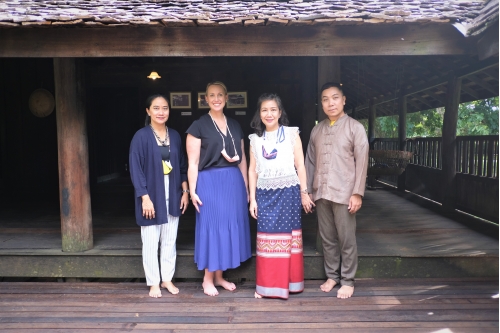 ให้การต้อนรับคุณ Lydia Barraza ผู้ช่วยทูตฝ่ายวัฒนธรรมและการศึกษา สถานเอกอัครราชทูตสหรัฐอเมริกาประจำประเทศไทย