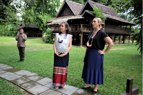 ให้การต้อนรับคุณ Lydia Barraza ผู้ช่วยทูตฝ่ายวัฒนธรรมและการศึกษา สถานเอกอัครราชทูตสหรัฐอเมริกาประจำประเทศไทย