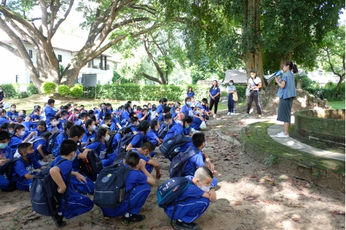 คณะครูและนักเรียนโรงเรียนปรินส์รอยแยลส์วิทยาลัย เข้าทัศนศึกษาและทำกิจกรรมด้านศิลปวัฒนธรรม ณ พิพิธภัณฑ์เรือนโบราณล้านนา มช. 