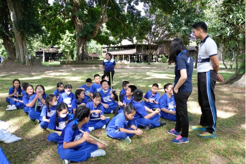 คณะครูและนักเรียนโรงเรียนปรินส์รอยแยลส์วิทยาลัย เข้าทัศนศึกษาและทำกิจกรรมด้านศิลปวัฒนธรรม ณ พิพิธภัณฑ์เรือนโบราณล้านนา มช. 