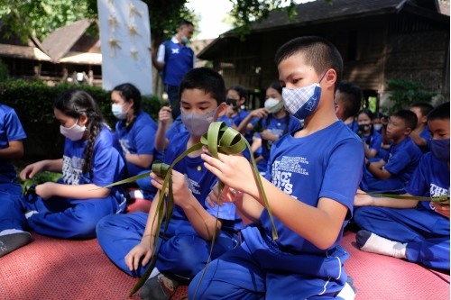 คณะครูและนักเรียนโรงเรียนปรินส์รอยแยลส์วิทยาลัย เข้าทัศนศึกษาและทำกิจกรรมด้านศิลปวัฒนธรรม ณ พิพิธภัณฑ์เรือนโบราณล้านนา มช. 