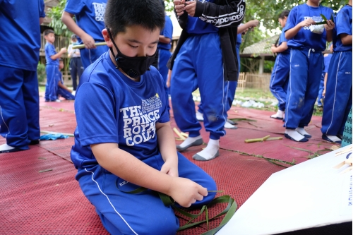 คณะครูและนักเรียนโรงเรียนปรินส์รอยแยลส์วิทยาลัย เข้าทัศนศึกษาและทำกิจกรรมด้านศิลปวัฒนธรรม ณ พิพิธภัณฑ์เรือนโบราณล้านนา มช. 