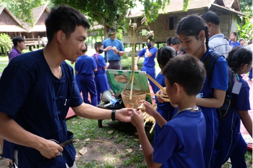 ต้อนรับคณะทัศนศึกษาจากโรงเรียนปรินส์รอยแยลส์วิทยาลัย