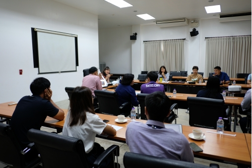 ประชุมเพื่อวางแผนการเรียนการสอนด้านศิลปวัฒนธรรมล้านนา บูรณาการร่วมกับโรงเรียนสาธิต มหาวิทยาลัยเชียงใหม่