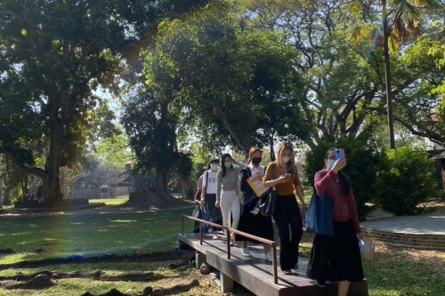 ภาควิชาบรรณารักษศาสตร์และสารสนเทศ คณะมนุษยศาสตร์ มหาวิทยาลัยเชียงใหม่ เข้าทัศนศึกษาพิพิธภัณฑ์เรือนโบราณล้านนา มช.