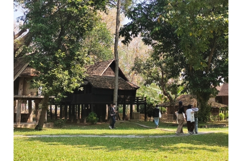 สาขาวิชาการถ่ายภาพสร้างสรรค์ คณะวิจิตรศิลป์ มหาวิทยาลัยเชียงใหม่ เข้าเยี่ยมชมพิพิธภัณฑ์เรือนโบราณล้านนา มช.