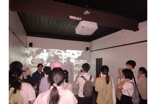 สถาบันภาษา มช. นำนักศึกษาต่างชาติเข้าศึกษาดูงานพิพิธภัณฑ์เรือนโบราณล้านนา มช.