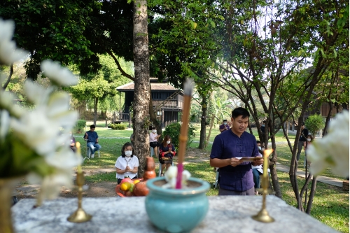 พิธีไหว้พระภูมิเจ้าที่และบอกกล่าววิญญาณผู้ปกปักษ์รักษาเรือนโบราณและหลองข้าวล้านนา เพื่อดำเนินงานโครงการ Conservation of Traditional Lanna Architecture in Chiang Mai ภายใต้ทุนรางวัล AFCP 2019–2021 (ระยะที่ 2)