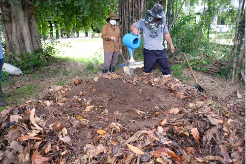 กิจกรรมพัฒนาหลุมปุ๋ยหมัก พิพิธภัณฑ์เรือนโบราณล้านนา สำนักส่งเสริมศิลปวัฒนธรรม มช.