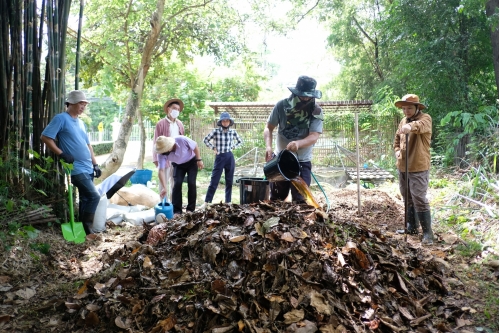 กิจกรรมพัฒนาหลุมปุ๋ยหมัก พิพิธภัณฑ์เรือนโบราณล้านนา สำนักส่งเสริมศิลปวัฒนธรรม มช.