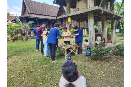 ให้การสัมภาษณ์สื่อ Thai PBS