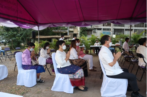 ร่วมพิธีทำบุญตักบาตรพระภิกษุ สามเณร เนื่องในวันมาฆบูชา ประจำปี พ.ศ.2565