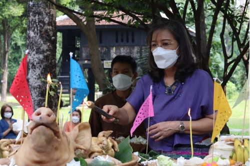 พิธีไหว้พระภูมิเจ้าที่เนื่องในเทศกาลปี๋ใหม่เมือง  2565