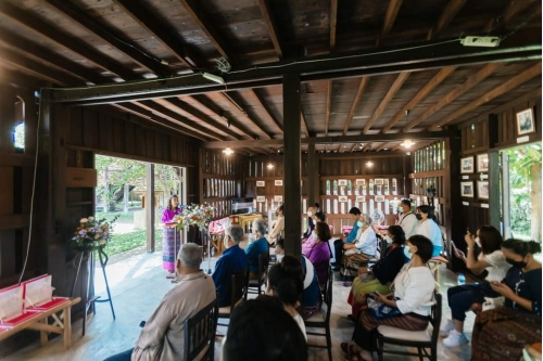 พิธีมอบโล่ประกาศเกียรติคุณเฮือนต้นแบบในการอนุรักษ์ฟื้นฟูเฮือนโบราณ