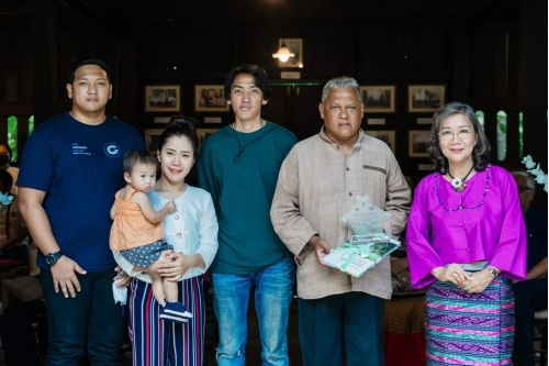 พิธีมอบโล่ประกาศเกียรติคุณเฮือนต้นแบบในการอนุรักษ์ฟื้นฟูเฮือนโบราณ