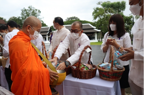 ร่วมพิธีทำบุญตักบาตรเทโวโรหณะ ประจำปี พ.ศ. 2565